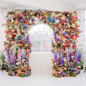 -IMAGE-9---Large-Flowers----floral-Instilation---weddings-largerthanlife-floralinstallations