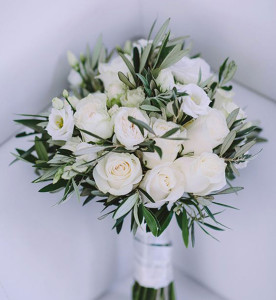 -IMAGE-12---White-Wedding-Flowers-Bridal-Bouquet--