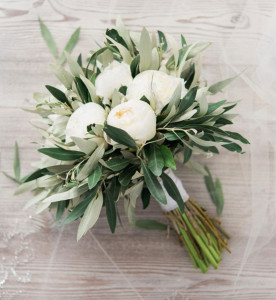 -IMAGE-9---White-Wedding-Flowers-Bridal-Bouquet-