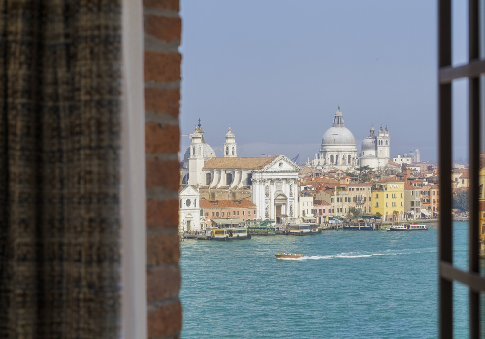 IMAGE-2---Hotel-Hilton-Molino-Stucky-Venice-Italy-Travel