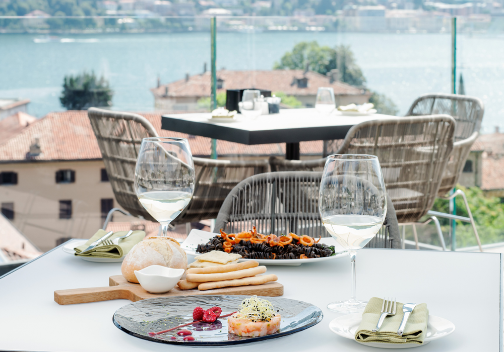 IMAGE-6----Hilton-Lake-Como-Italy-Luxury-Travel